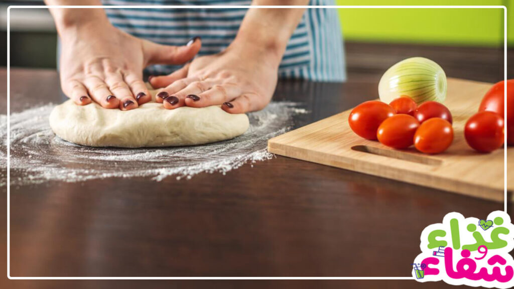 طريقة عمل البيتزا بالجبنة الشيق حسن